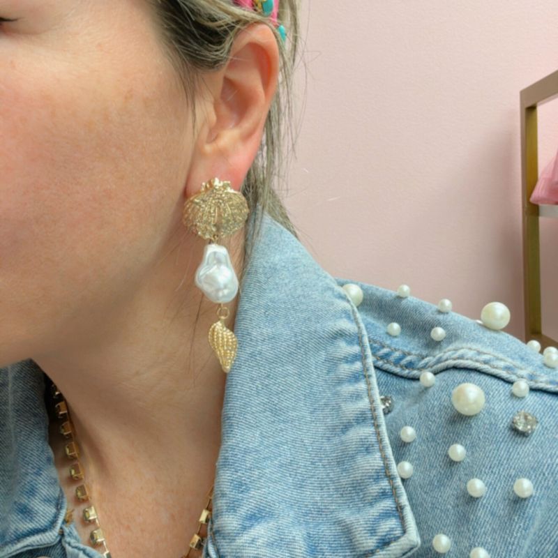 Seashell Pearl Dangle Earring