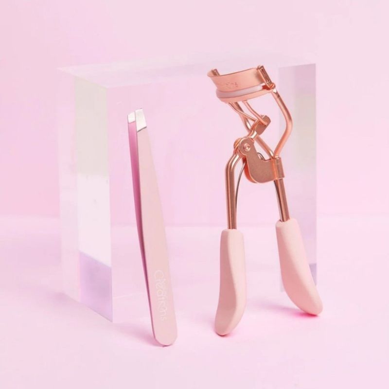 Light Pink Eyelash Curler And Tweezer Set